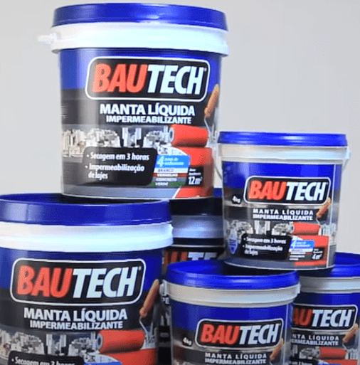 baldes da manta líquida Bautech de 12kg e 4kg empilhadas