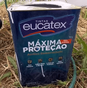 lata de tinta Eucatex Máxima Proteção