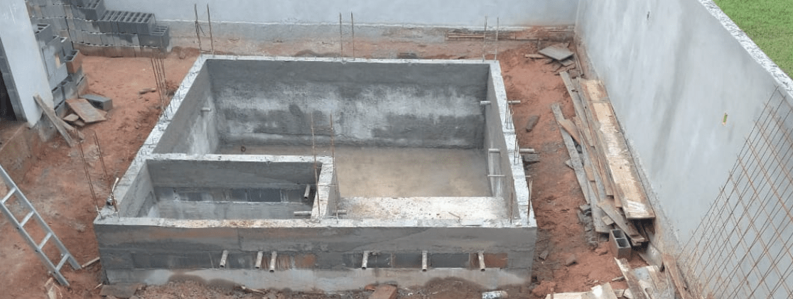 Minha Piscina de Alvenaria Pequena em L: preço, estrutura e projeto